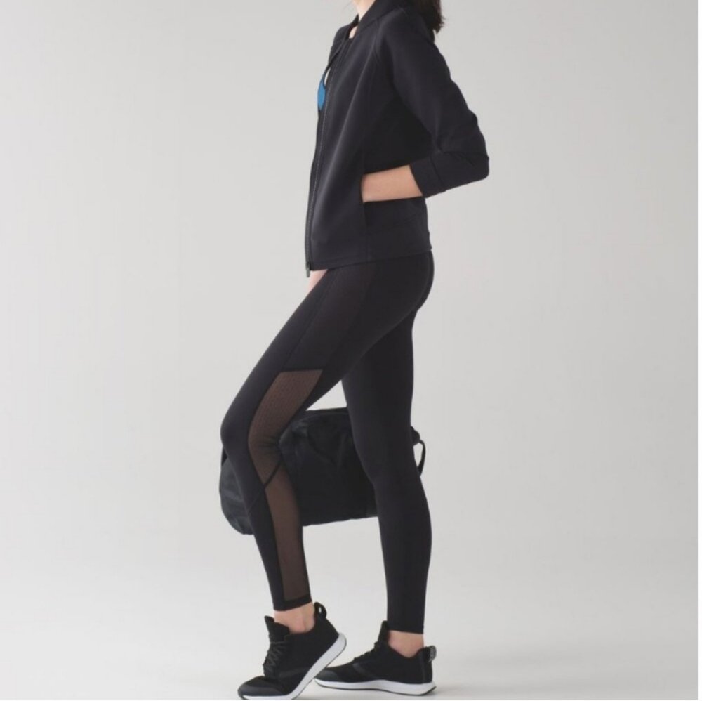 Lululemon Body Con Tight Black Size 8 W5AI8S Mesh Panel